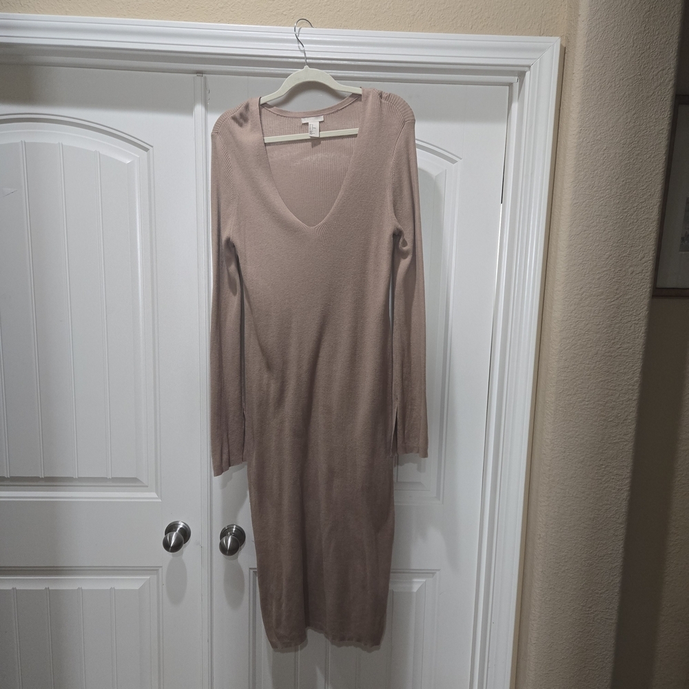 H&M Taupe Long Sleeve Dress